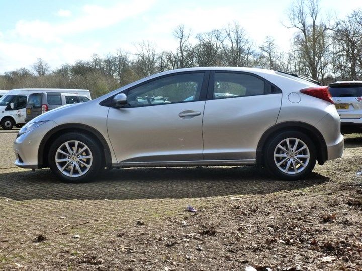 2013 Honda Civic 1.4 i VTEC SE 5dr image 2