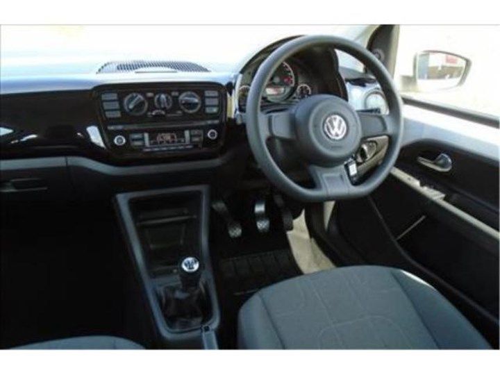 2015 Volkswagen up! 1.0 image 5