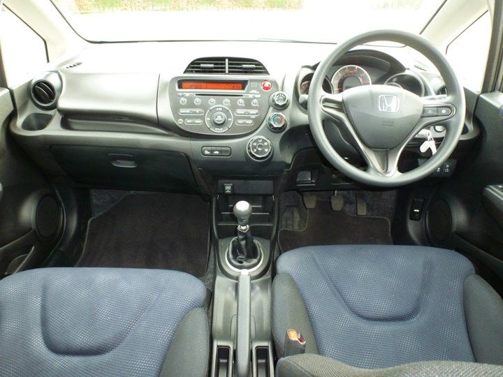 2013 Honda Jazz 1.2 i-VTEC S 5dr image 6