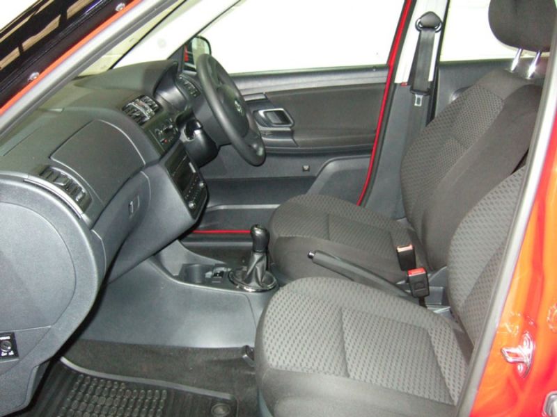 2013 Skoda Fabia 1.6 TDI CR SE 5dr image 3