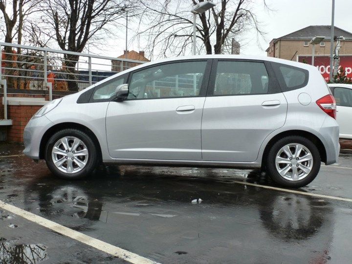2011 Honda Jazz 1.4 i VTEC ES 5dr image 3