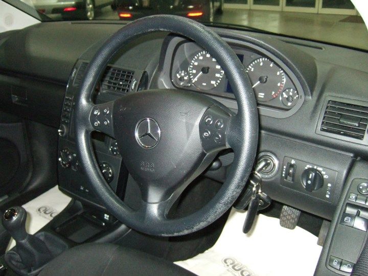 2010 Mercedes-Benz 1.5 A160 SE 5dr image 6