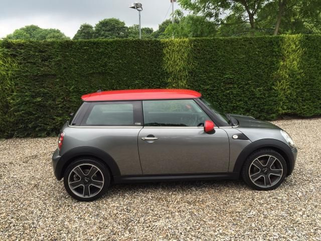 2010 MINI Hatch Cooper 1.6 Graphite 3d image 2