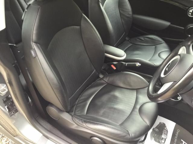 2010 MINI Hatch Cooper 1.6 Graphite 3d image 6