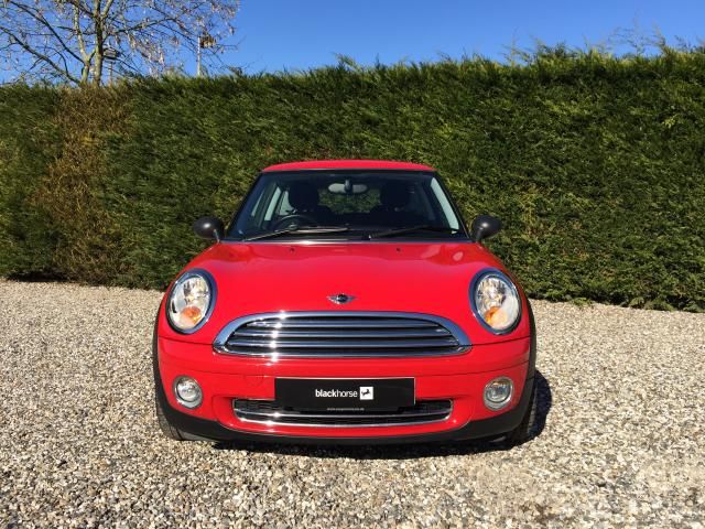 2010 MINI Hatch One 1.6 3d image 4