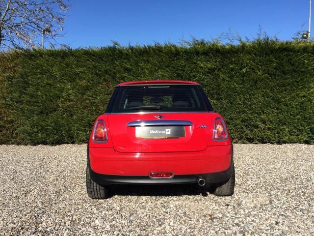 2010 MINI Hatch One 1.6 3d image 5