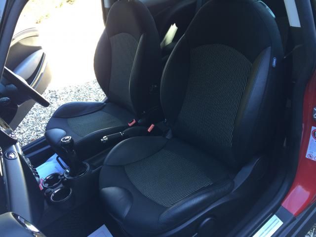 2010 MINI Hatch One 1.6 3d image 6