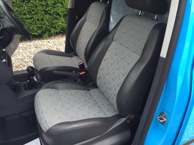 2011 Volkswagen Caddy Maxi 1.6 C20 TDI 5d image 5