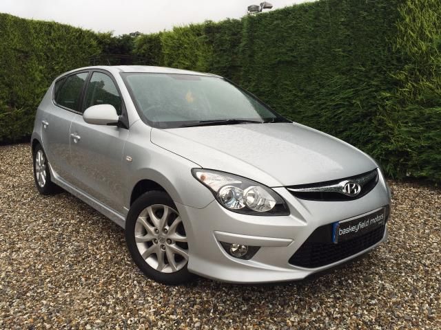 2011 Hyundai i30 1.4 Comfort 5d image 1
