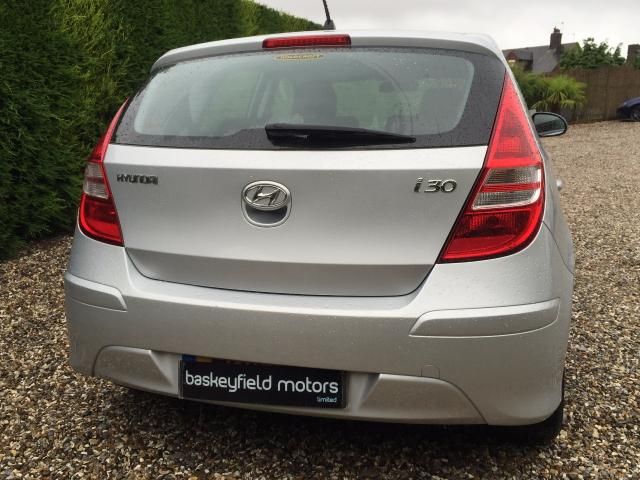 2011 Hyundai i30 1.4 Comfort 5d image 4