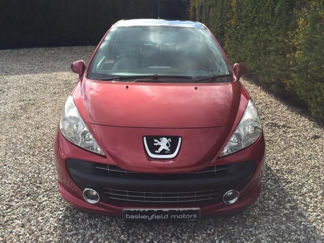 2008 Peugeot 207 1.4 Sport 3d image 2