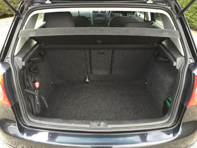 2005 Volkswagen Golf 1.9 SE TDI 5d image 10