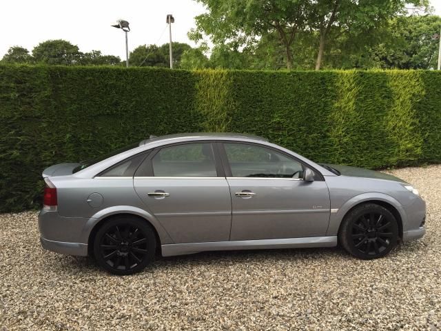 2007 Vauxhall Vectra 1.9 CDTI 16V 5d image 2