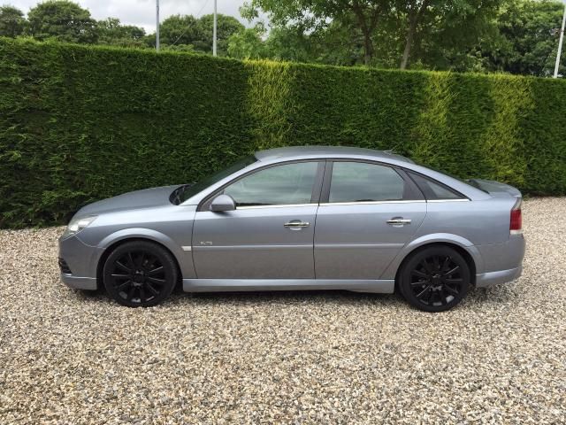 2007 Vauxhall Vectra 1.9 CDTI 16V 5d image 3
