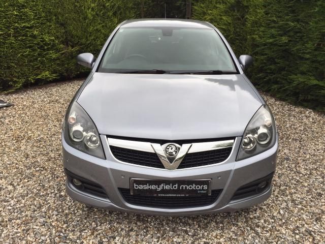 2007 Vauxhall Vectra 1.9 CDTI 16V 5d image 4