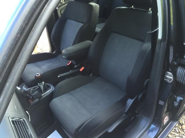 2003 Volkswagen Bora 1.9 TDI 4d image 6