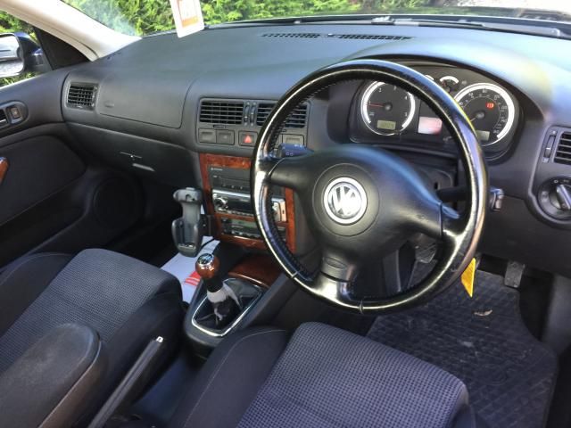 2003 Volkswagen Bora 1.9 TDI 4d image 8