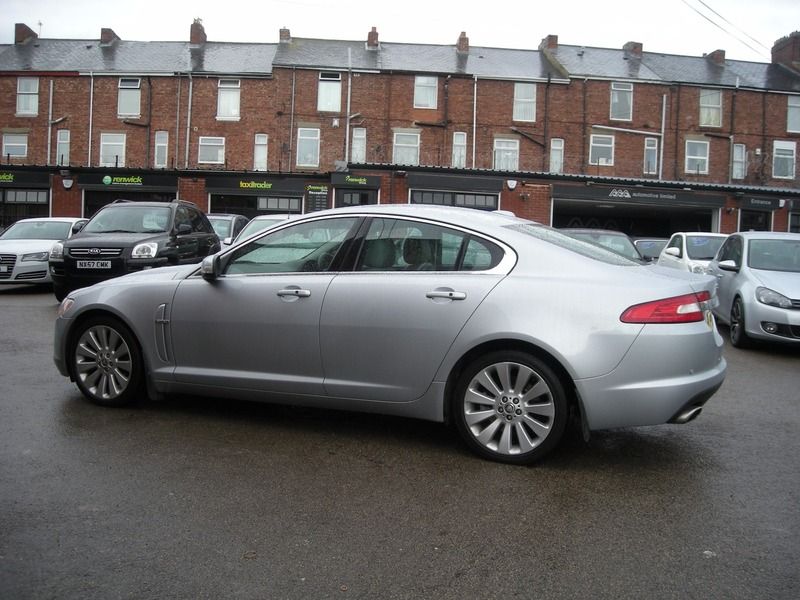 2008 Jaguar XF 2.7 4dr image 5