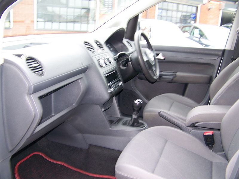 2012 Volkswagen Caddy 1.6 image 7