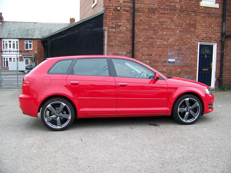 2010 Audi A3 1.6 TDI image 2