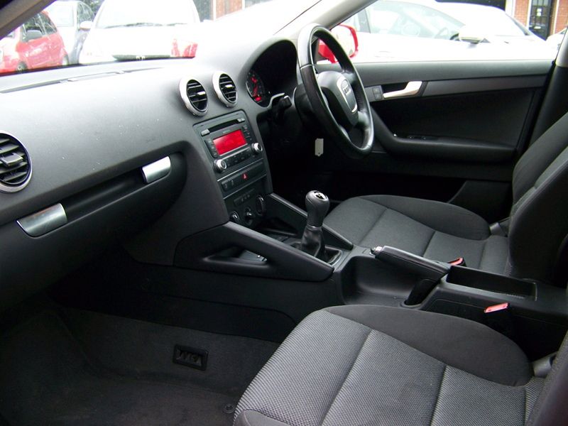 2010 Audi A3 1.6 TDI image 7