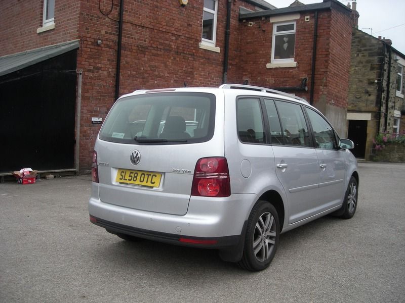 2008 Volkswagen Touran 2.0 TDI SE image 3