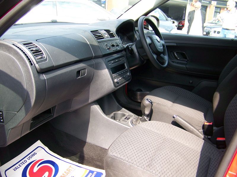 2011 Skoda Fabia 1.2 TDI image 8