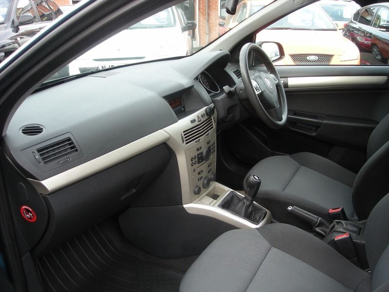 2007 Vauxhall Astra 1.4I 16V CLUB image 6
