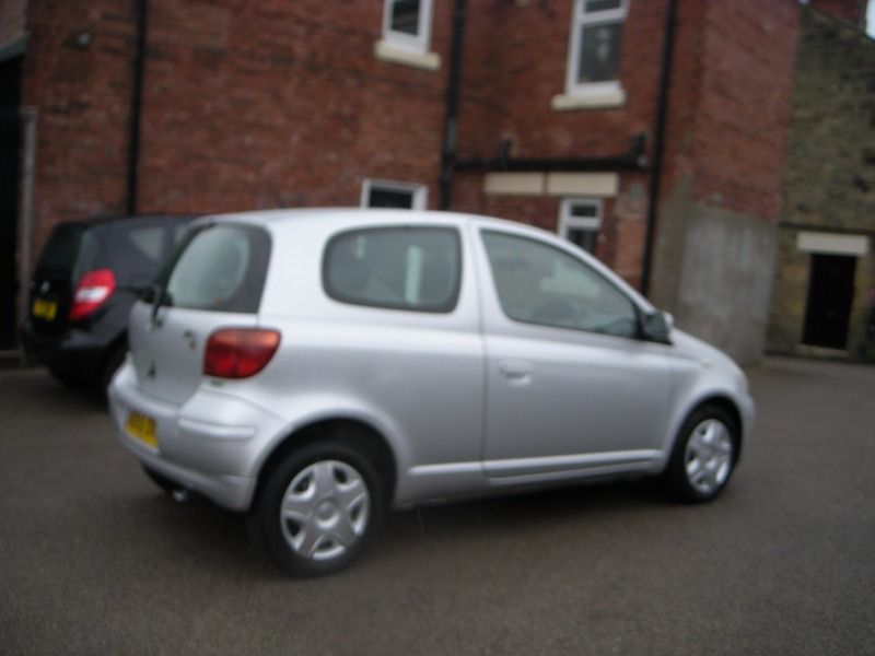 2005 Toyota Yaris 1.0 VVT-I image 2