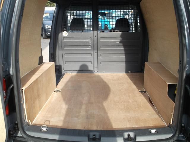 2011 Volkswagen Caddy 1.6 TDI image 9