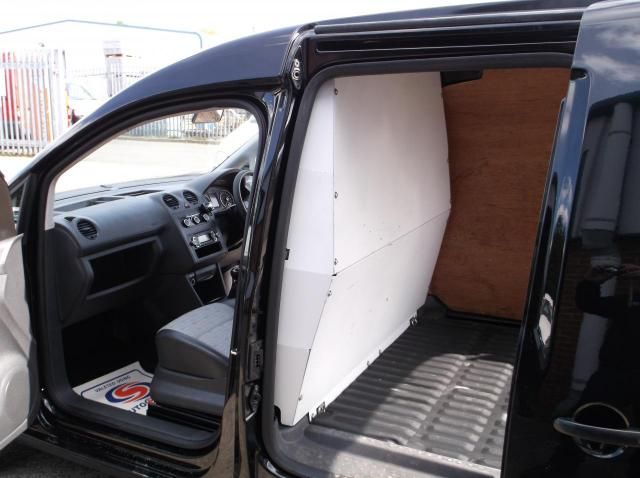 2012 Volkswagen Caddy 2.0 TDI image 9