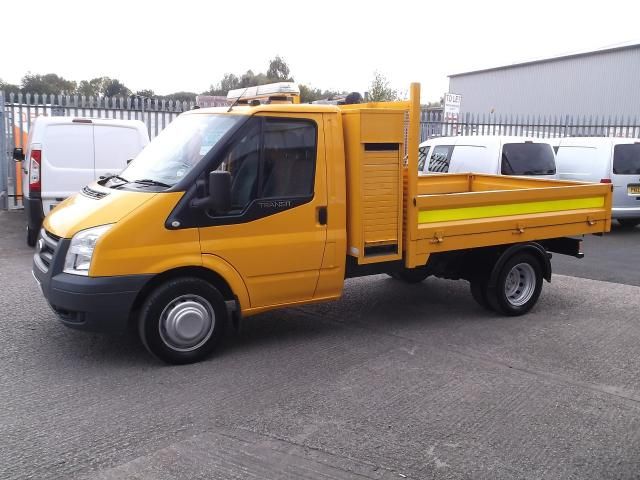 2010 Ford Transit Drop Side image 3