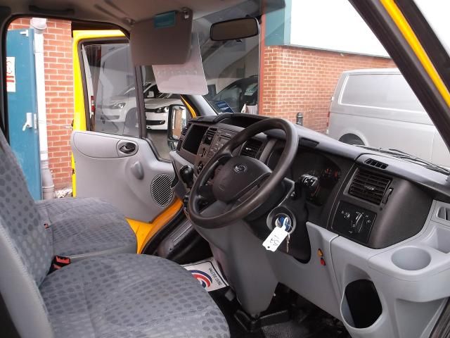 2010 Ford Transit Drop Side image 8
