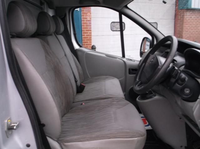 2011 Nissan Primastar High Roof 2.5 DCI image 5