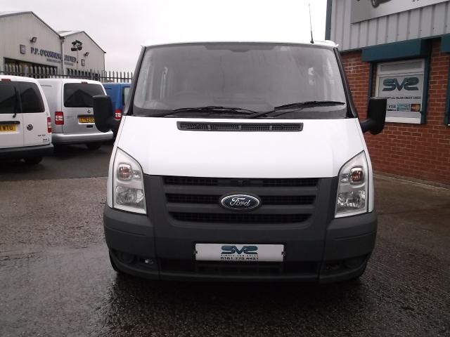2011 Ford Transit Crew Cab image 2