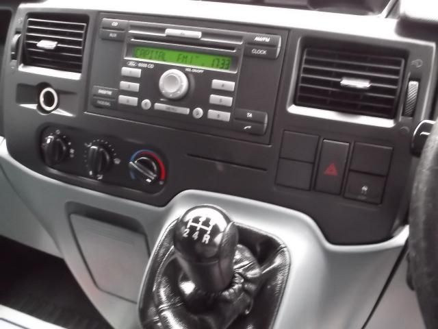 2011 Ford Transit Crew Cab image 10