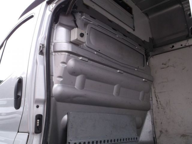 2012 Renault Trafic High Roof 2.0 DCI image 8