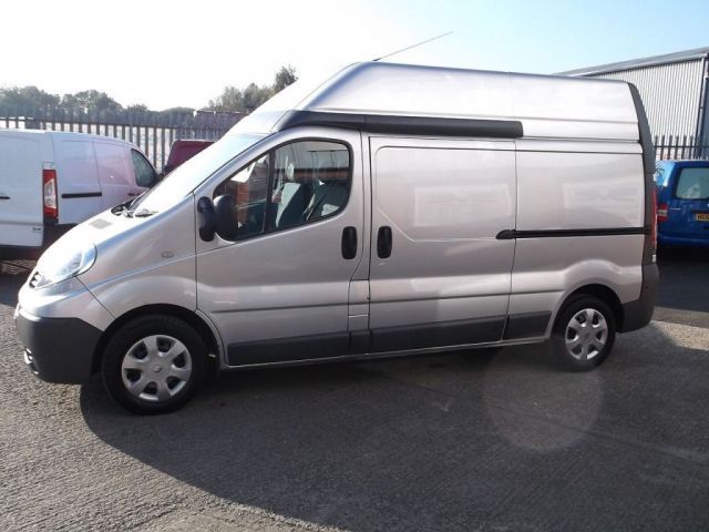 2010 Renault Trafic 2.0 DCI image 2