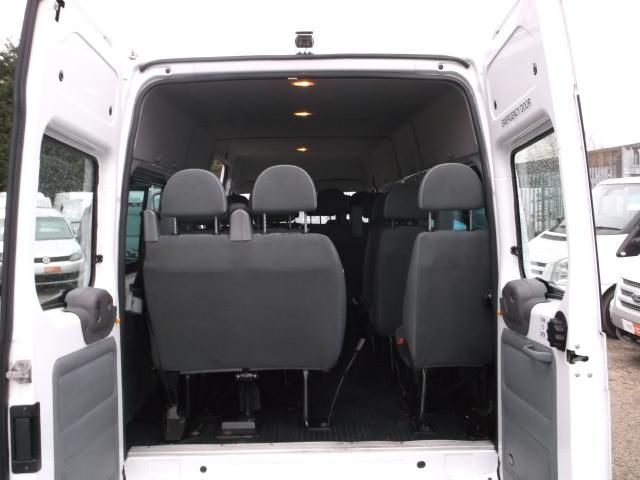 2007 Ford Transit Minibus image 8