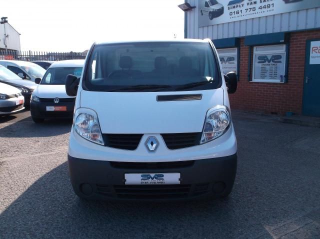 2011 Renault Trafic SL27 DCI image 2