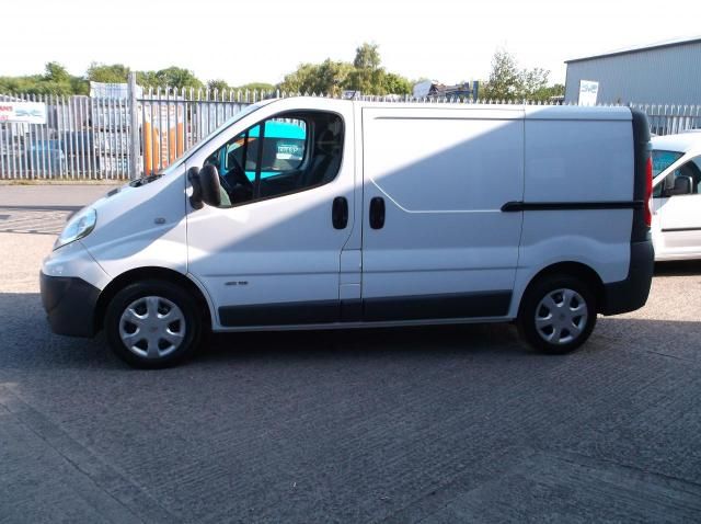 2011 Renault Trafic SL27 DCI image 3