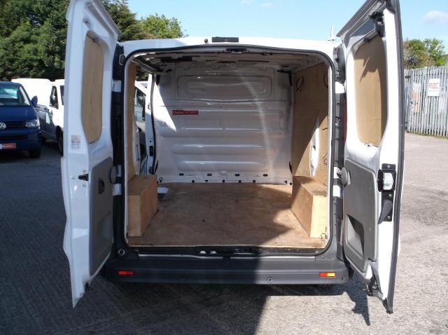 2011 Renault Trafic SL27 DCI image 8