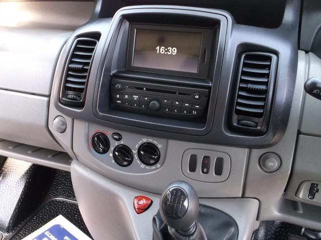 2011 Renault Trafic SL27 DCI image 10