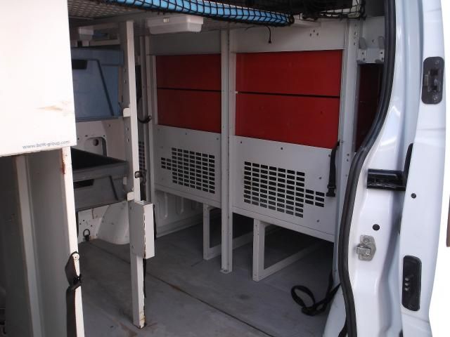 2007 Vauxhall Vivaro SWB 2.0 CDTI image 9