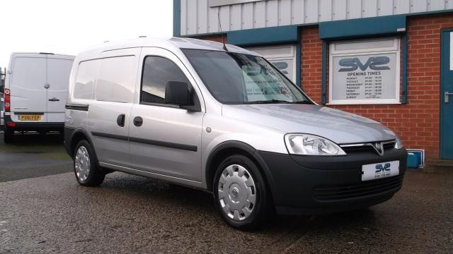 2011 Vauxhall Combo Van 1.7 2000 CDTI image 1