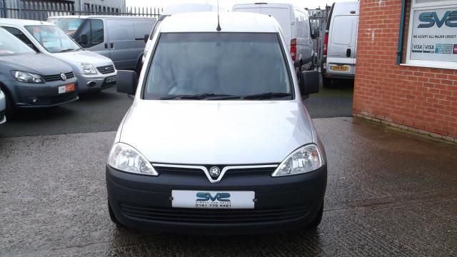 2011 Vauxhall Combo Van 1.7 2000 CDTI image 2