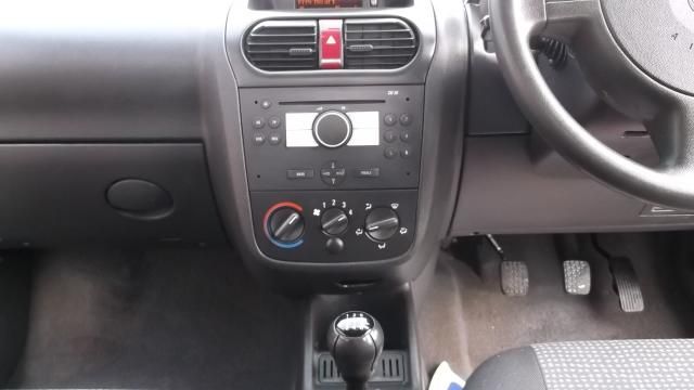 2011 Vauxhall Combo Van 1.7 2000 CDTI image 10
