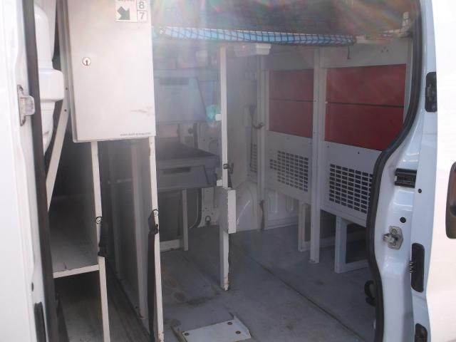 2007 Vauxhall Vivaro 2.0 CDTI image 9