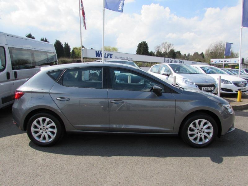 2014 SEAT Leon 1.6 TDI SE DSG 5dr image 4