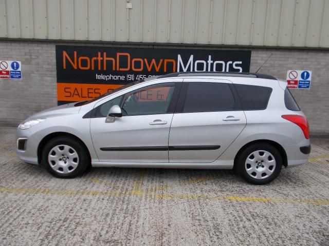 2013 Peugeot 308 image 4